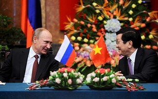 Para pemimpin Federasi Rusia mengirim surat ucapan selamat sehubungan dengan ultah ke-40 Pembebasan total Vietnam Selatan dan Penyatuan Tanah Air kepada para pemimpin Vietnam 