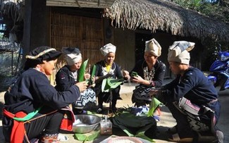 Adat Merayakan Hari Raya Tet dari Warga Etnis-Etnis di Daerah Tay Bac