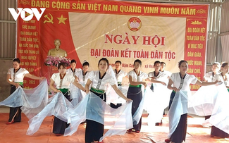 Warga Etnis-Etnis Minoritas di Provinsi Lai Chau Melestarikan Keindahan Budaya Tradisional