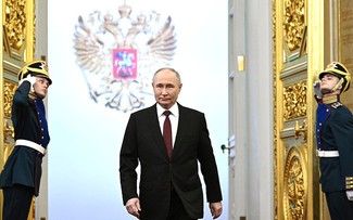 Россия пройдет через трудный период и станет сильнее 