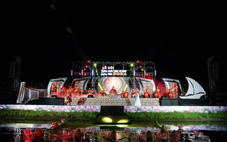Hấp dẫn Lễ hội “Sóng nước Tam Giang“