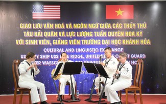 Giao lưu hải quân Hoa Kỳ tại Khánh Hòa