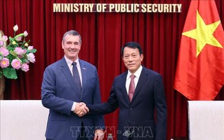 Vietnam, US boost aviation security cooperation