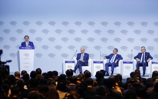 Vietnam makes its mark at WEF during Prime Minister's trip to China