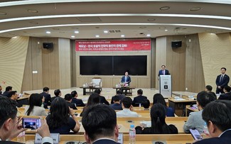 PM underscores Vietnam-Korea similarities in his address at Seoul National University