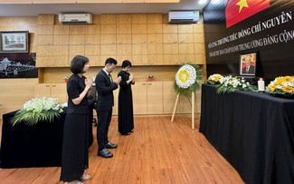 Respect-paying ceremonies for General Secretary Nguyen Phu Trong held abroad