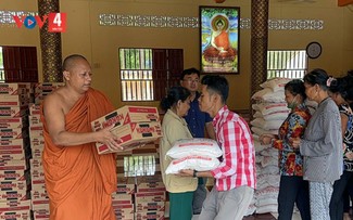 Khmer monk dedicated to social work