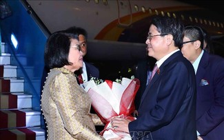 Chủ tịch Quốc hội Vương quốc Campuchia đến Hà Nội bắt đầu thăm chính thức Việt Nam