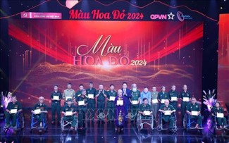 “Màu Hoa Đỏ” - Tái hiện những ký ức về một thời hoa lửa