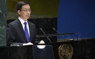 Китай выступает против вмешательства во внутренние дела других стран