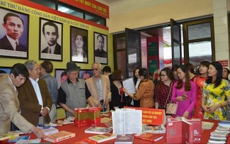 Inaugurada exhibición sobre el Partido Comunista y el Parlamento de Vietnam 