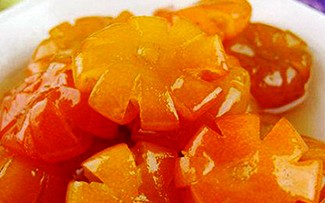 Fruta de kumquat confitada para el Tet tradicional de Vietnam