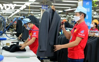 Exportaciones de Vietnam logran repunte interanual equivalente a 15 mil millones de dólares  