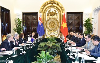 Dirigentes de Vietnam y Nueva Zelanda debaten medidas para afianzar cooperación