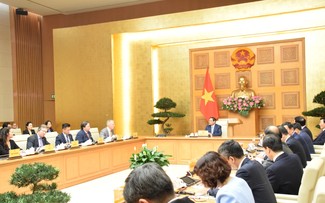 Pham Minh Chinh: Le gouvernement vietnamien défend les intérêts légitimes des investisseurs étrangers