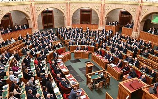 Le Parlement hongrois approuve l'adhésion de la Suède à l'OTAN