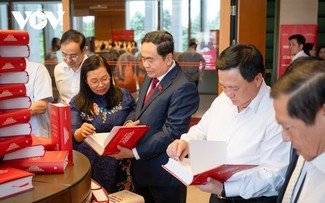 Publication d’un nouveau livre de Nguyên Phu Trong sur l’Assemblée nationale