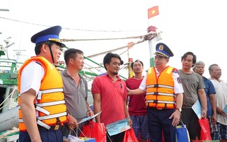 Lan tỏa chương trình “Cảnh sát biển đồng hành với ngư dân”