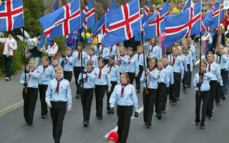 Điện mừng Quốc khánh Cộng hòa Iceland