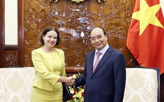 Chủ tịch nước Nguyễn Xuân Phúc tiếp Đại sứ Australia đến chào từ biệt kết thúc nhiệm kỳ công tác tại Việt Nam