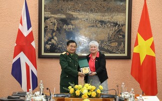 Việt Nam - Anh cam kết đẩy mạnh hợp tác quốc phòng 