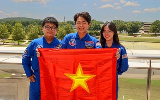 Trải nghiệm khám phá vũ trụ của học sinh Việt tại Mỹ