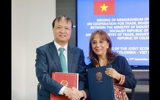 Việt Nam và Colombia ký Bản ghi nhớ về hợp tác thương mại, đầu tư và công nghiệp
