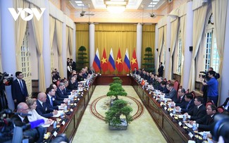 Việt Nam và Liên bang Nga nhất trí tăng cường quan hệ đối tác chiến lược toàn diện