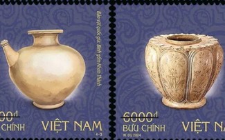 Phát hành bộ tem “Bảo vật quốc gia (bộ 3): Đồ gốm”