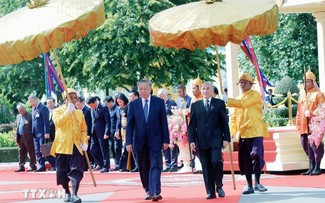 Президент То Лам нанёс визит королю Камбоджи