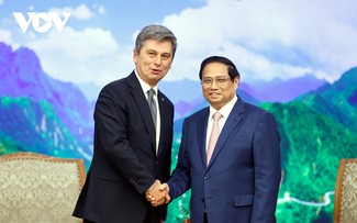 Thủ tướng Phạm Minh Chính tiếp Liên đoàn các Hiệp hội giao nhận vận tải Quốc tế
