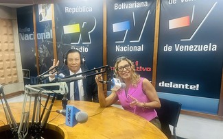Đại sứ Việt Nam đề nghị đài phát thanh Venezuela và Đài Tiếng nói Việt Nam thúc đẩy hợp tác trong thời gian tới