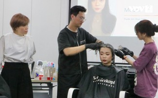 ร้าน Mai Lan Hair Salon ศูนย์สร้างโอกาสทางอาชีพให้แก่เยาวชนในพื้นที่เขตเขา