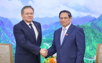 นายกรัฐมนตรี ฝ่ามมิงชิ้ง ให้การต้อนรับผู้อำนวยการใหญ่บริษัทพลังงานนิวเคลียร์ของรัสเซีย	