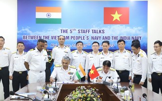 Vietnamese, Indian navies held consultation