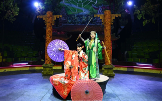 Vietnamese circus - Japanese magic performance to entertain Hanoi audience