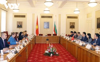 Fortalecen la cooperación multifacética bilateral con el Parlamento búlgaro