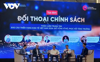Perspectivas económicas de Vietnam en 2024: mantener la estabilidad macroeconómica y crear impulso para recuperación