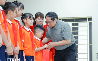 Primer Ministro de Vietnam invita a crear mejores condiciones para desarrollo integral de los niños