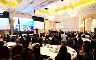 Mehr als 150 ausländische Investoren suchen nach Investitionschancen in Vietnam