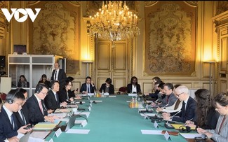Vietnam-Frankreich-Wirtschaftsdialog in Paris