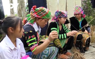 Glückliche Dörfer” in der Bergprovinz Yen Bai