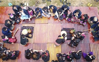 La fête du riz nouveau des Vân Kiêu