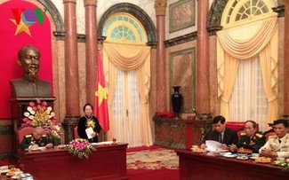 Вице-президент СРВ Нгуен Тхи Зоан приняла ветеранов войны «Чыонгшон»