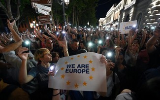 Géorgie: des milliers de manifestants dans la rue pour demander l’adhésion à l’Union européenne