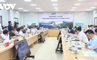 Le Premier ministre supervise la construction de l’aéroport international de Long Thành