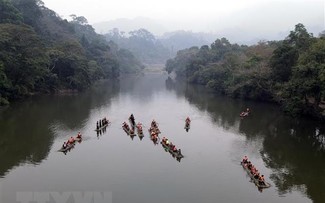 Tuyên Quang: Ra mắt sản phẩm du lịch trải nghiệm "Bơi mảng - Hát Then trên hồ Nà Nưa”