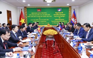 Hội đàm cấp cao Việt Nam-Campuchia