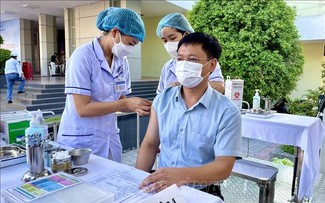Hôm qua, Việt Nam ghi nhận 1.438 ca mắc mới COVID-19