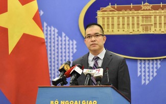 Việt Nam đang theo dõi sát tàu Hướng Dương Hồng 10 của Trung Quốc